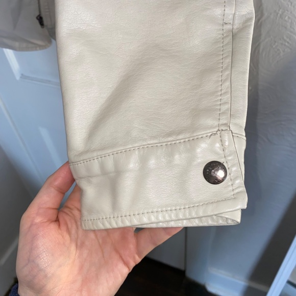 White Leather Style Jacket, Women’s XXL - Picture 3 of 7